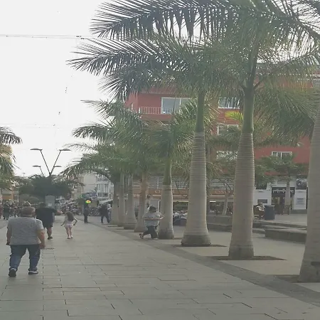 Апартаменты Los Cristianos Brisol, Close The Beach Лос Кристианос